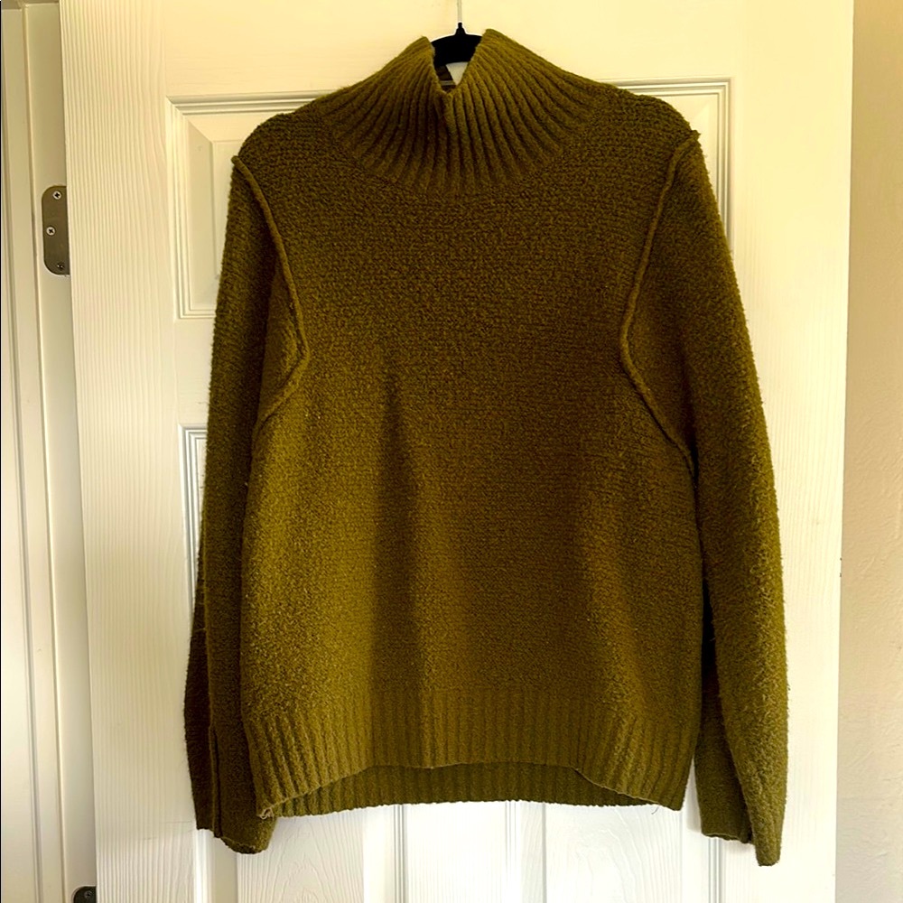 Universal Thread Green Cowl Turtleneck Sweater